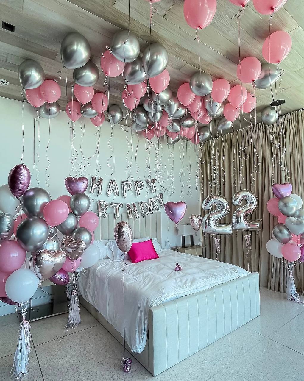 Hotel Room Balloon Decoration in Los Angeles: How to Plan a Surprise