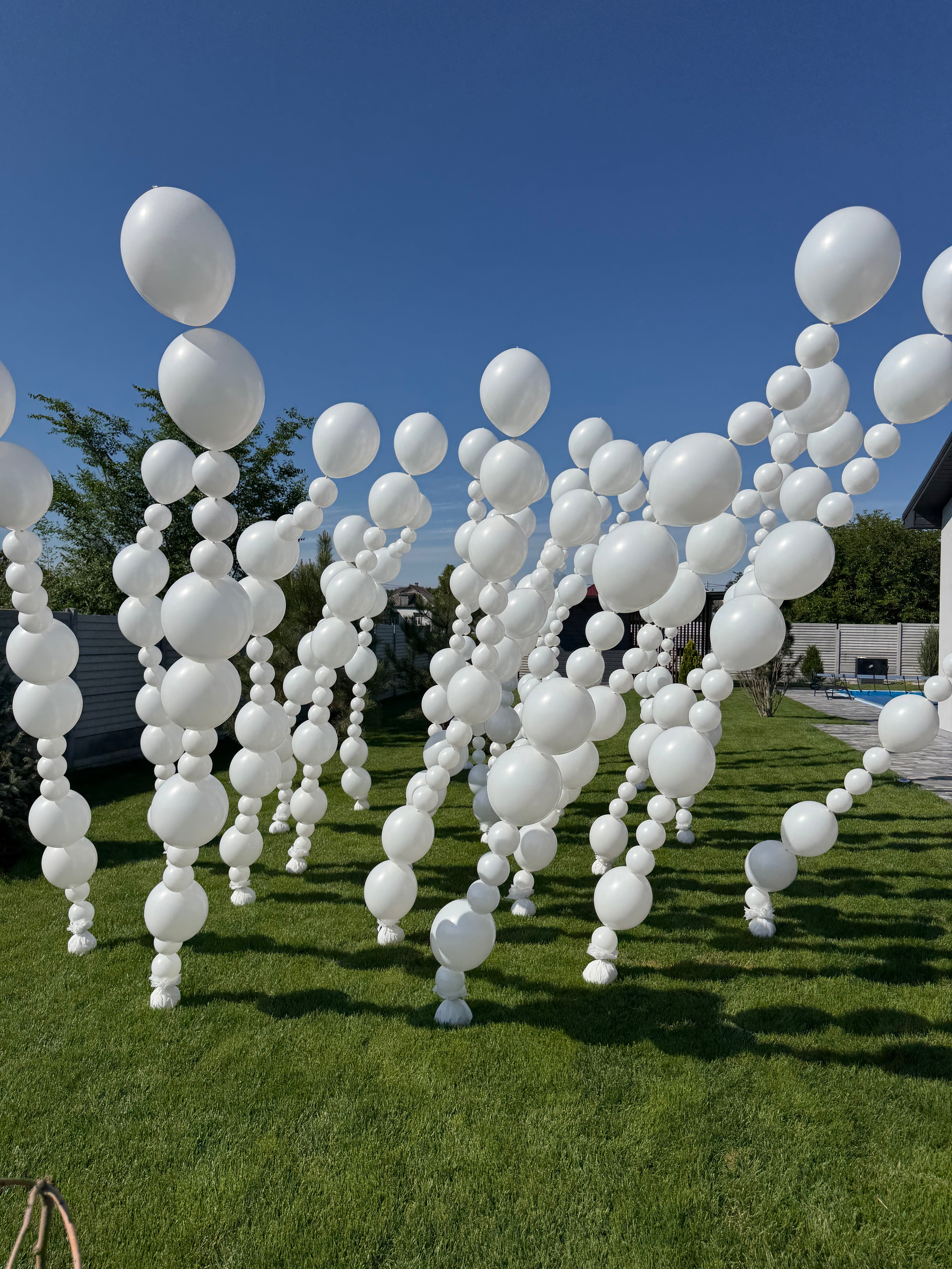 Freestanding Moving Helium Balloon Decor #029
